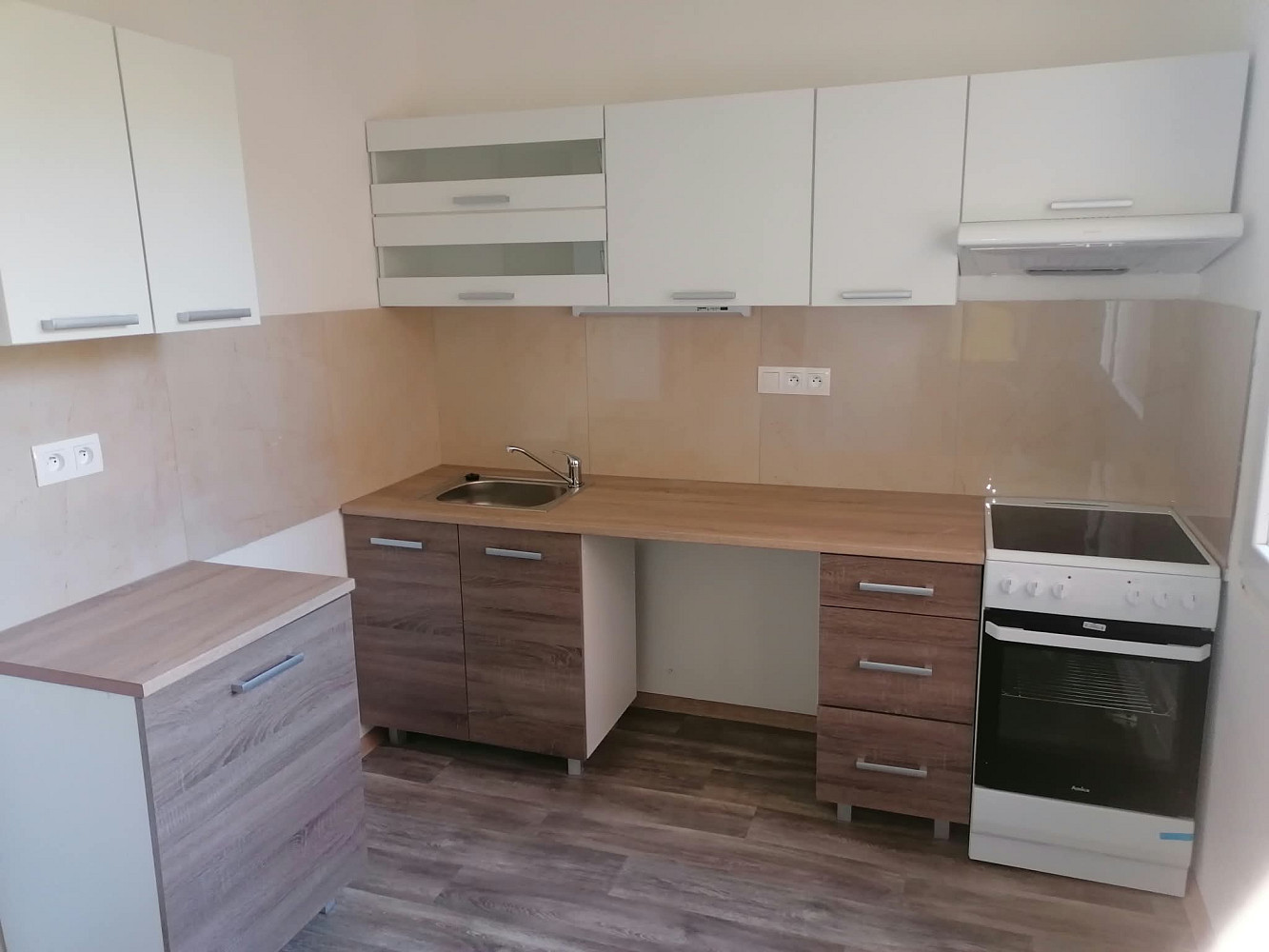 Pronájem bytu 3+1 84 m² – fotografie 3