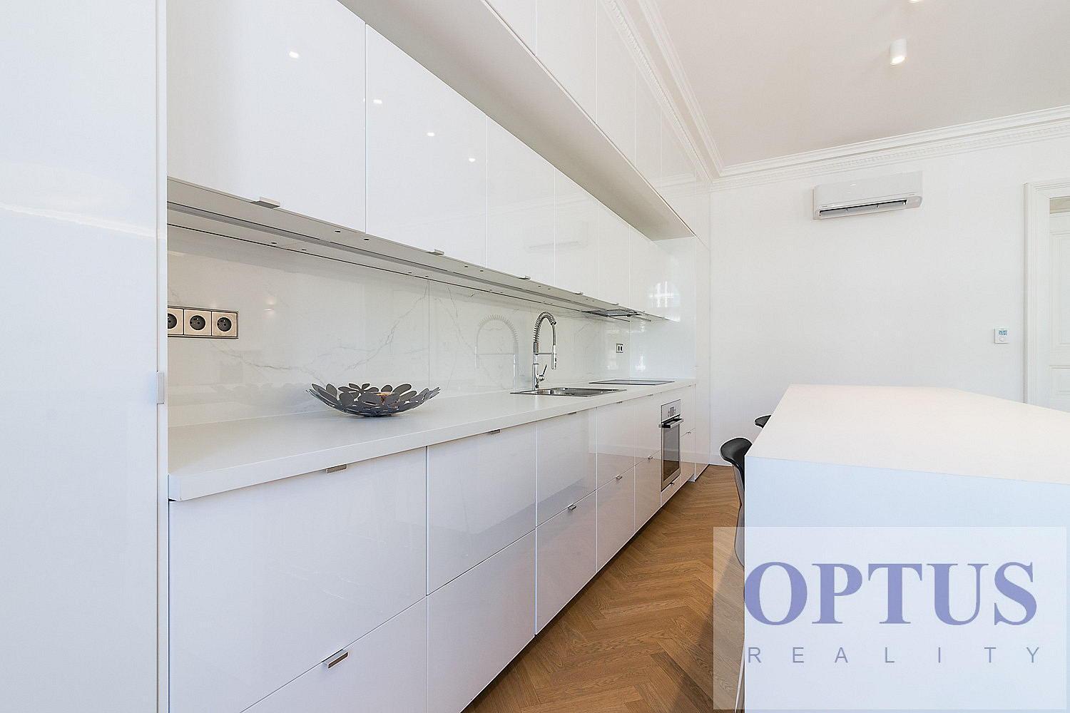 Pronájem bytu 5+kk 190 m²