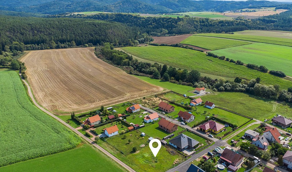 Prodej zahrady 983 m², Mlečice – náhled fotky 7