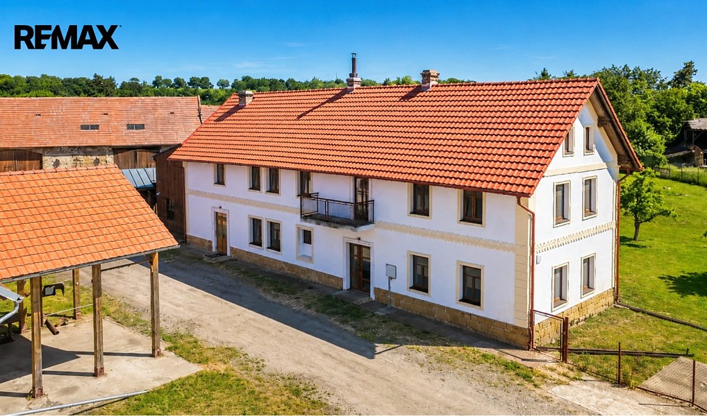 Prodej ubytovacího objektu 320 m², Kokořín – náhled fotky 3