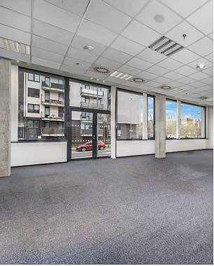 Pronájem kanceláře 440 m² – fotografie 5