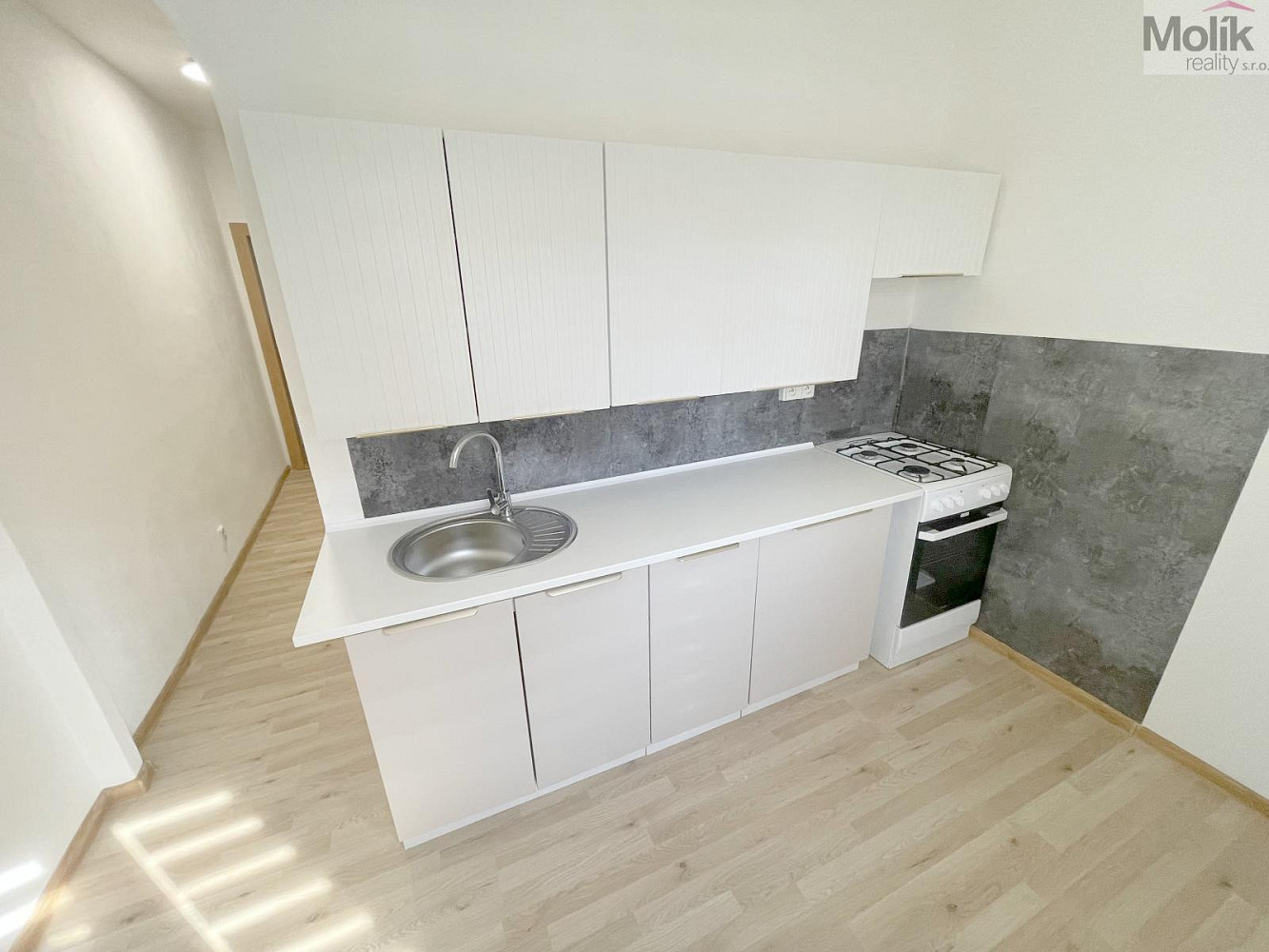 Prodej bytu 1+1 37 m² – fotografie 3
