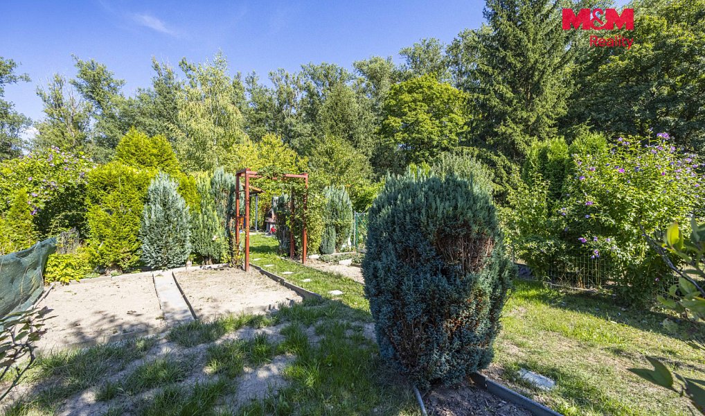Prodej zahrady 185 m², Rybitví – náhled fotky 13