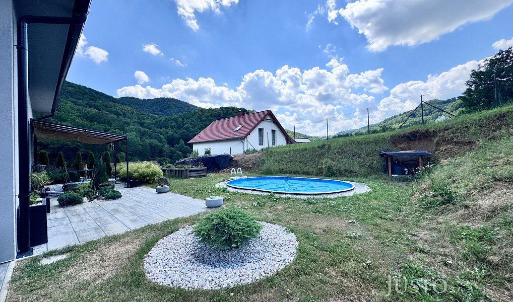 Prodej domu 148 m² s pozemkem 1 008 m², Velké Březno – náhled fotky 17