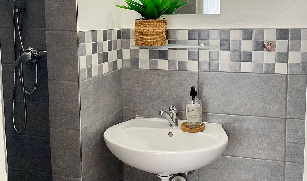 Pronájem bytu 1+kk 22 m², Karlovy Vary – náhled fotky 8