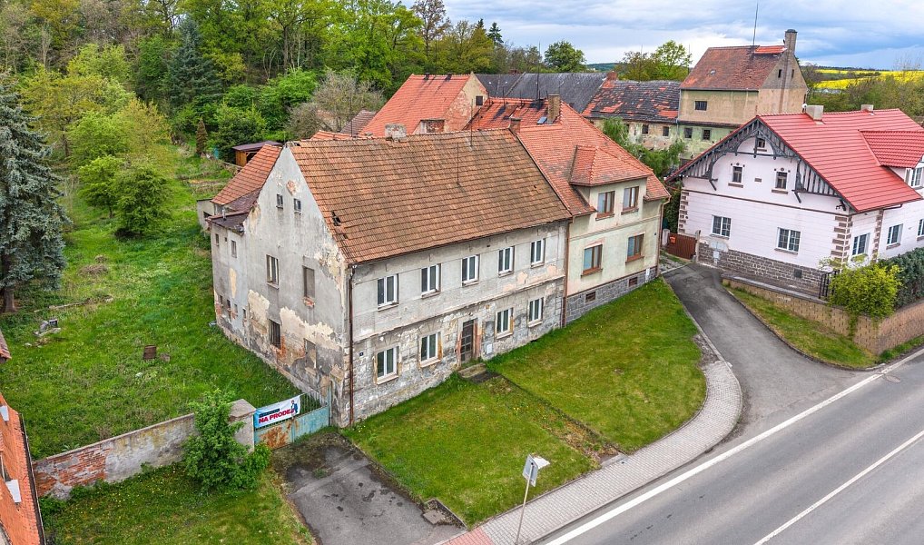 Prodej domu 522 m² s pozemkem 2 951 m², Hořovičky – náhled fotky 2