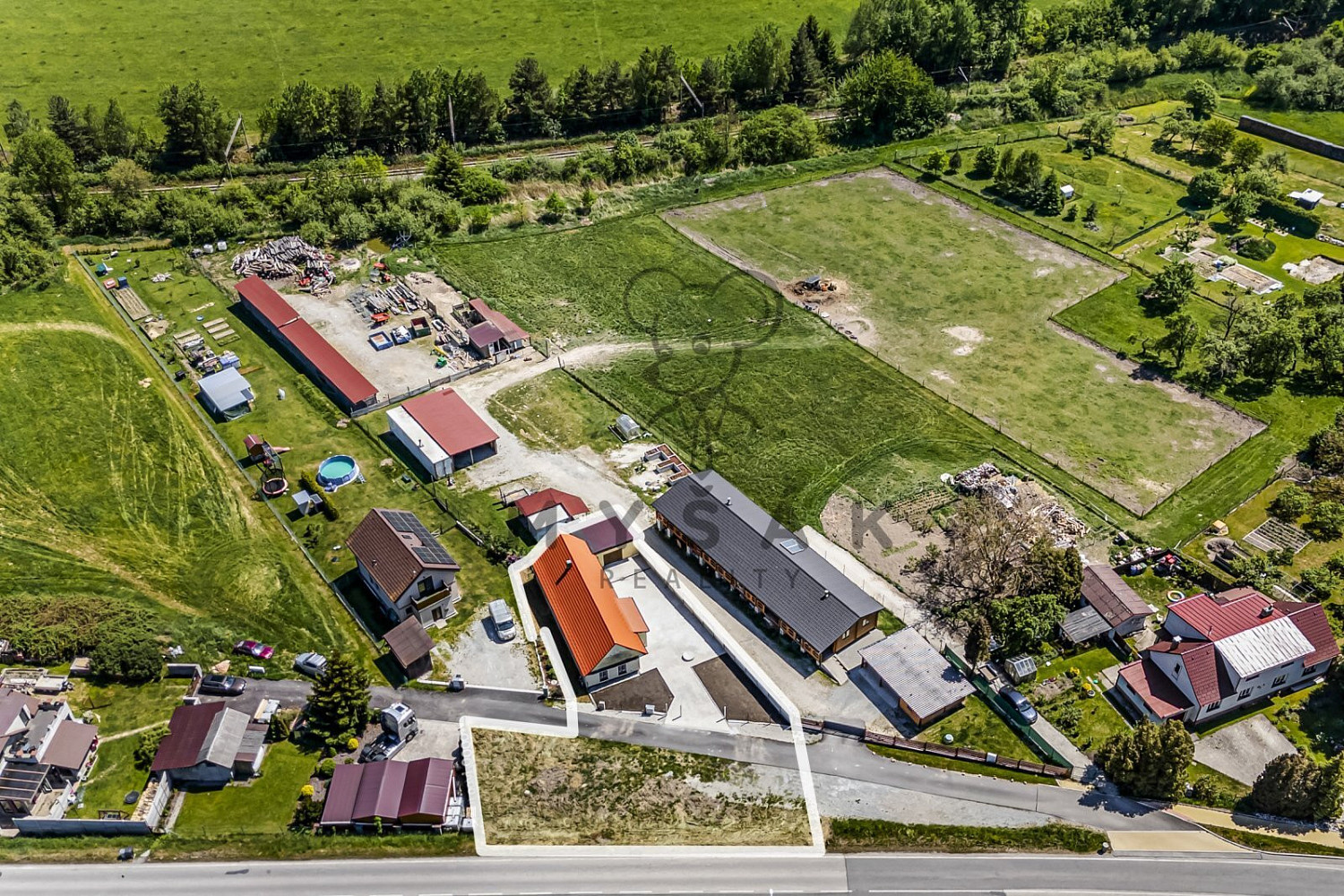 Prodej domu 60 m² s pozemkem 769 m² — photo 2