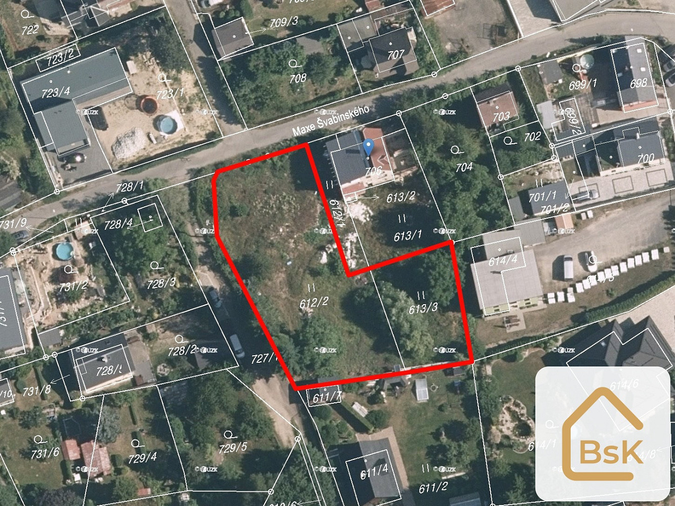 Prodej stavebního pozemku 1 441 m² – další