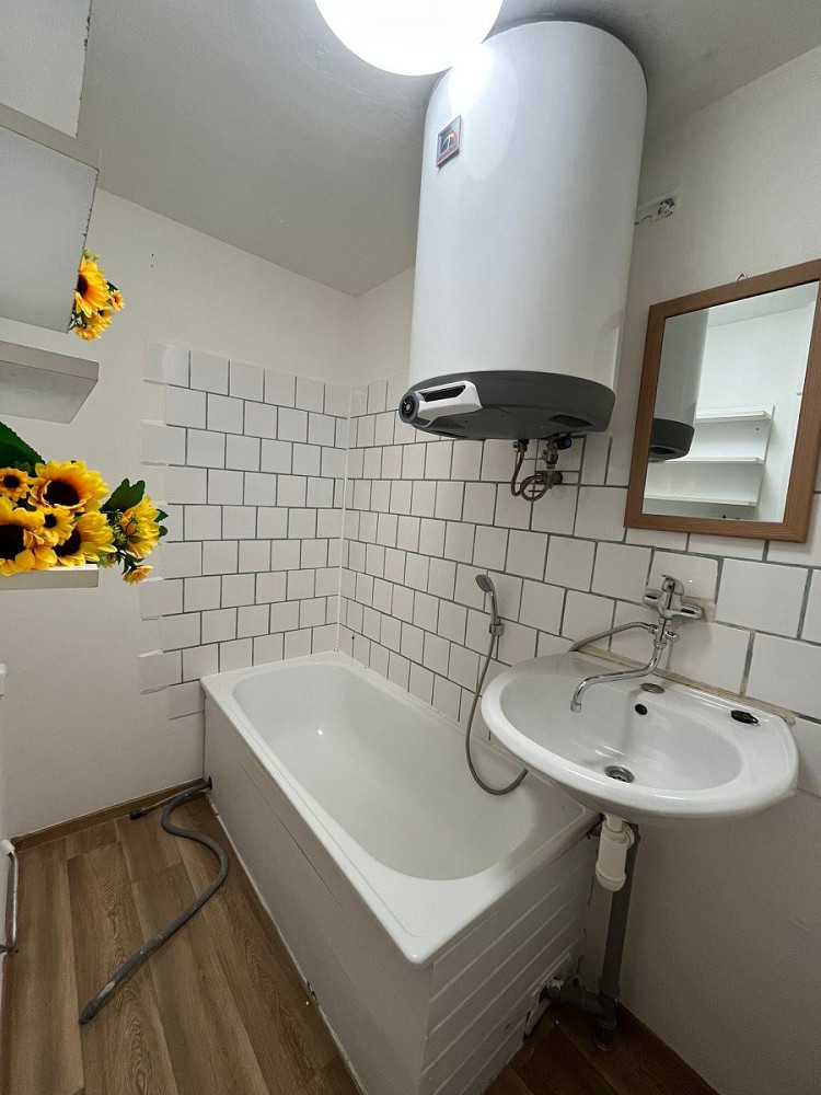 Pronájem bytu 2+kk 53 m² – pohled 6