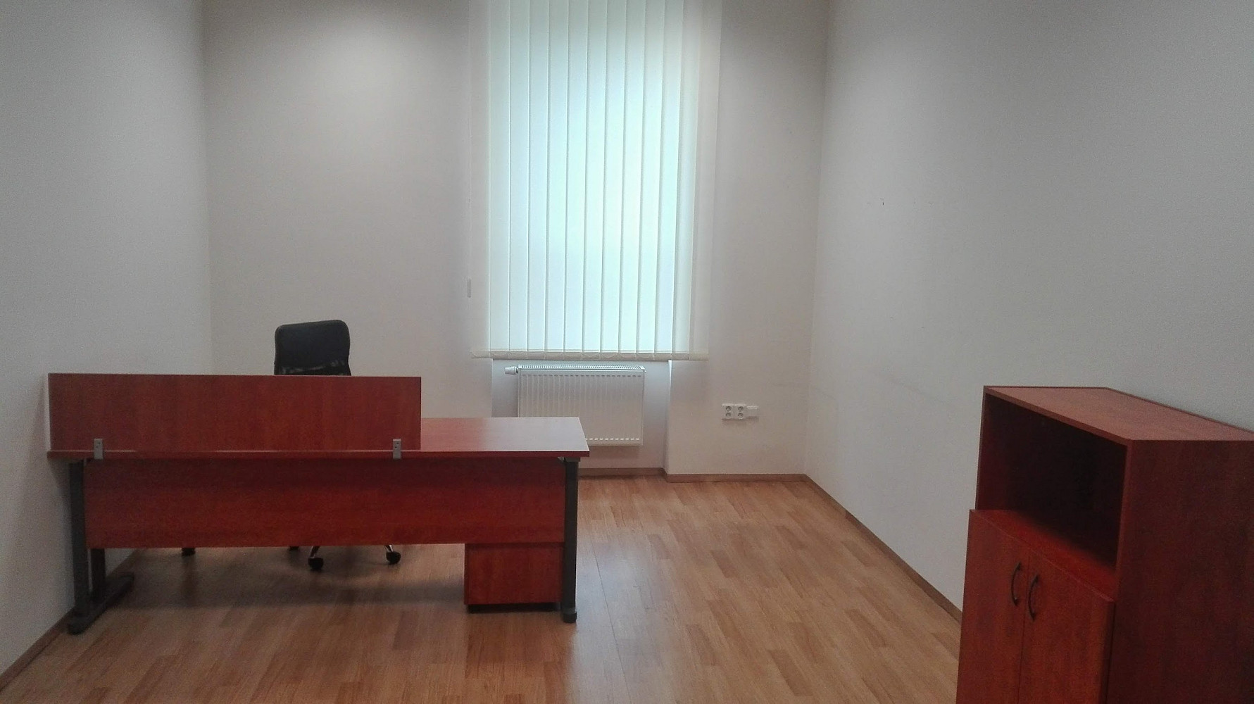 Pronájem kanceláře 484 m² – fotografie 2