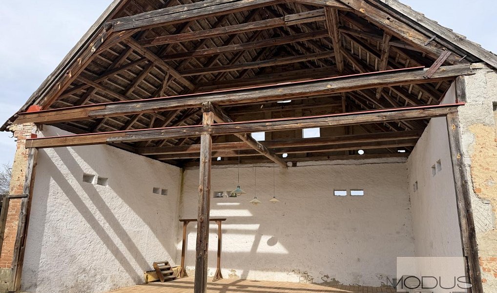 Prodej ubytovacího objektu 800 m², Snědovice – náhled fotky 25