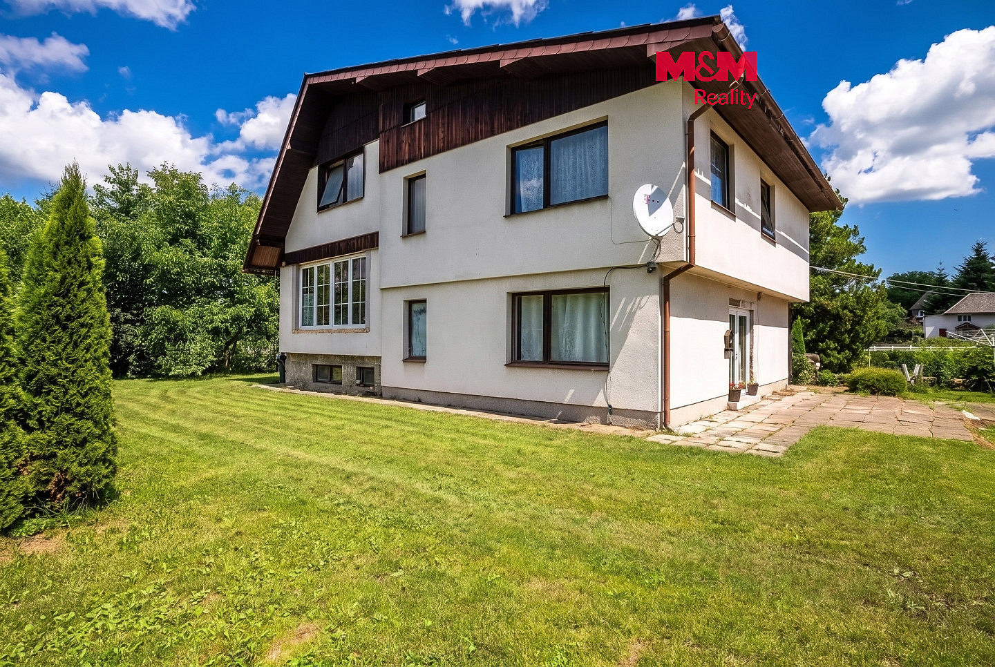 Prodej domu 240 m² s pozemkem 1 542 m²