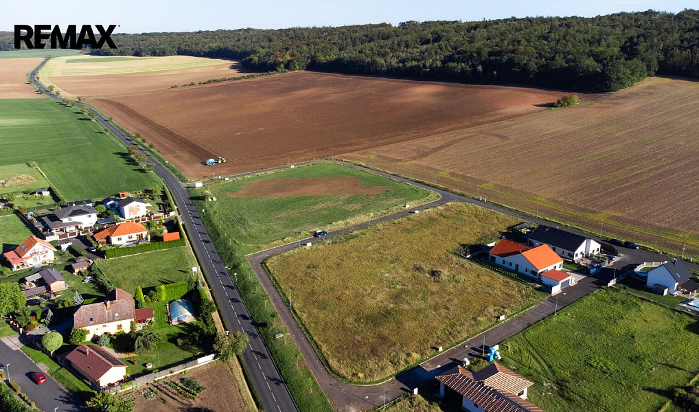 Prodej stavebního pozemku 826 m², Slavětín – náhled fotky 3