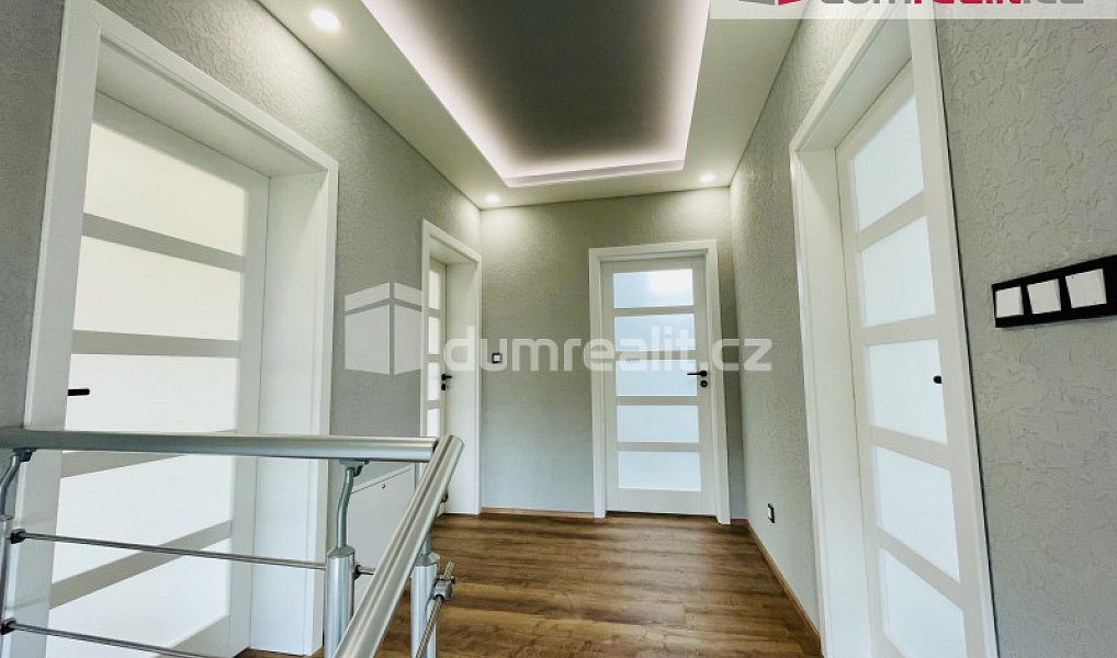 Prodej domu 160 m² s pozemkem 470 m², Ruda – náhled fotky 28