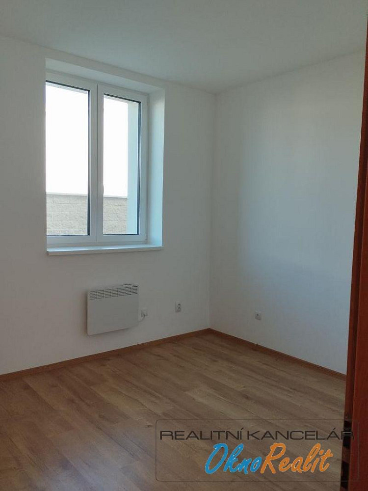 Pronájem bytu 2+1 39 m² – fotografie 5