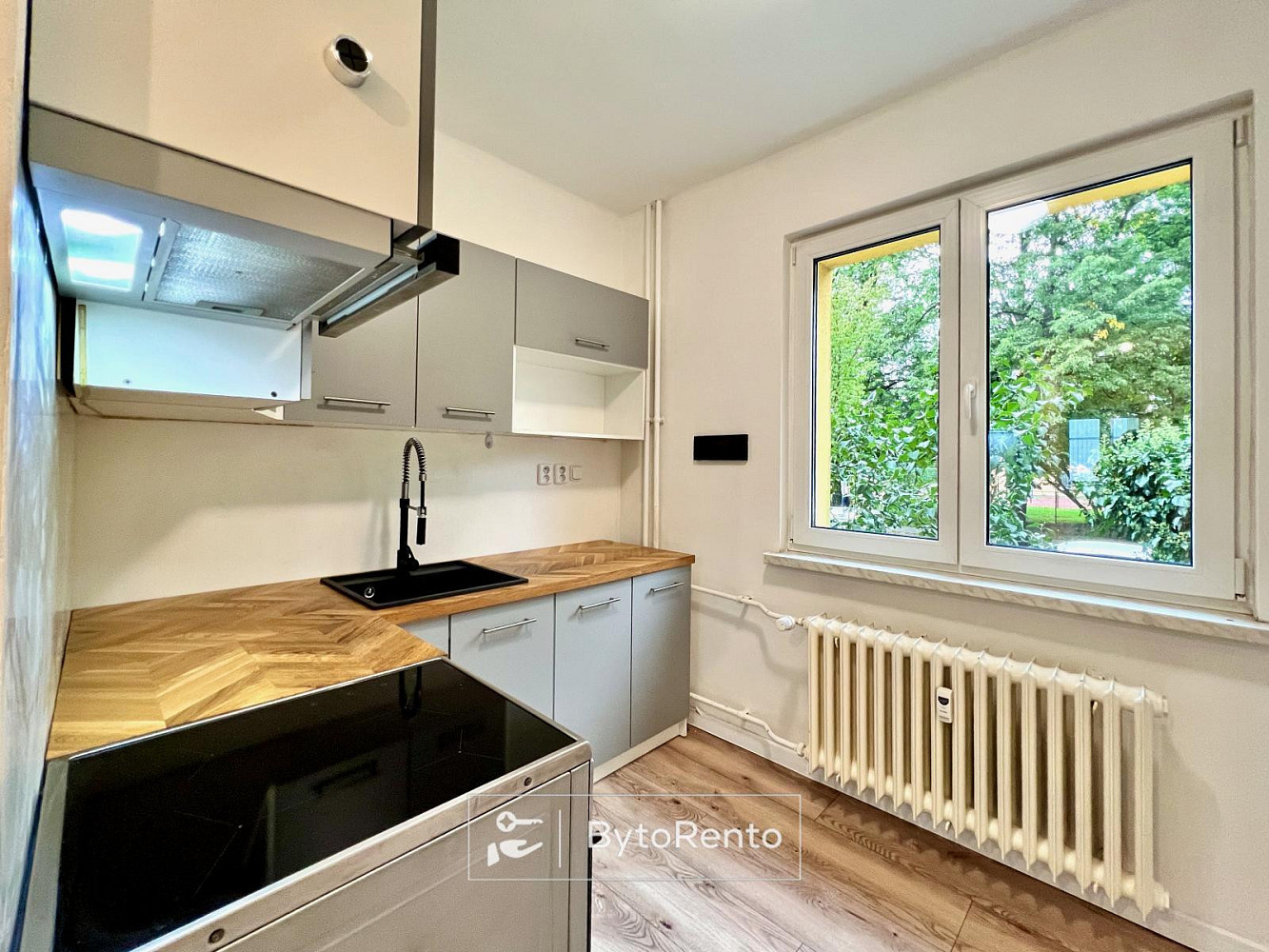 Pronájem bytu 2+1 56 m² – fotografie 4