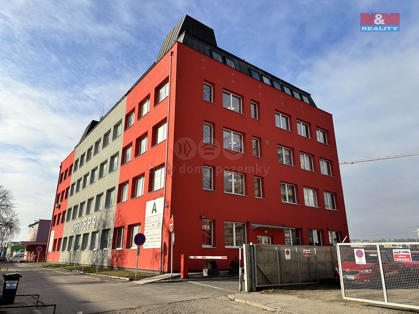 Pronájem kanceláře 220 m² — photo 3