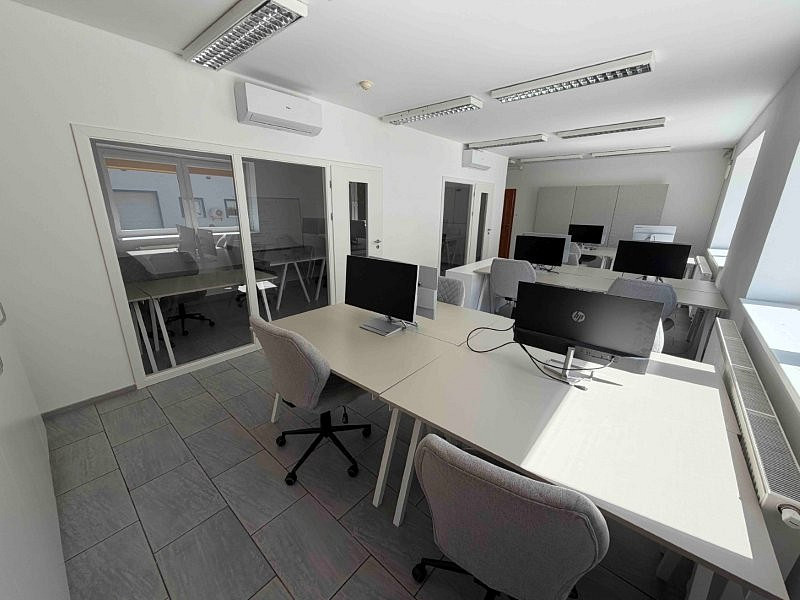 Pronájem skladovacích prostor 600 m² – fotografie 3