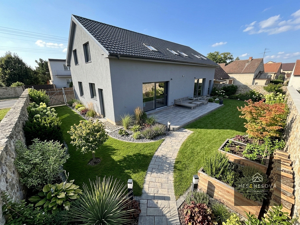 Prodej domu 146 m² s pozemkem 70 m²