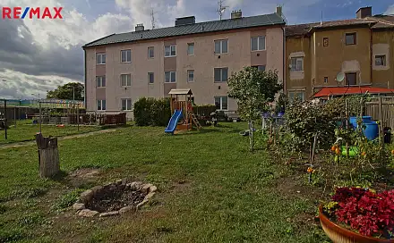 Prodej bytu 2+1 50 m², Kadaňská, Chomutov