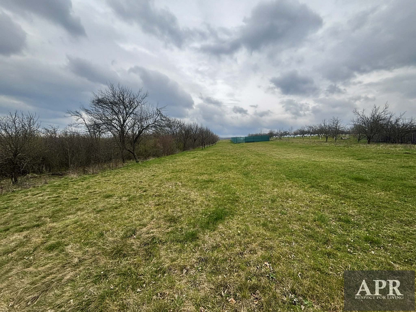 Prodej stavebního pozemku 1 851 m² – pohled 4