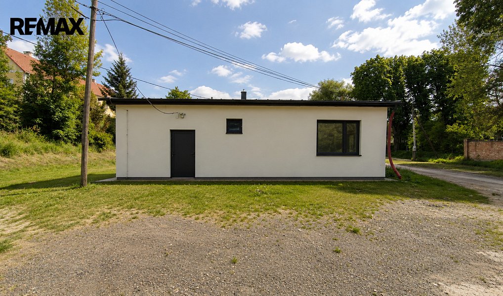 Prodej domu 154 m² s pozemkem 154 m², Vroutek – náhled fotky 3