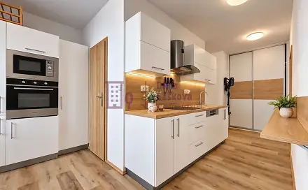 Pronájem bytu 3+1 65 m², sídliště Vajgar, Jindřichův Hradec - Jindřichův Hradec III