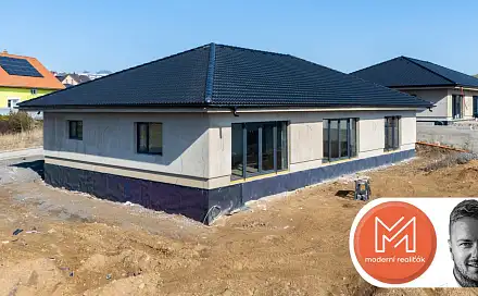 Prodej domu 220 m² s pozemkem 1 042 m², Kladruby, okres Teplice