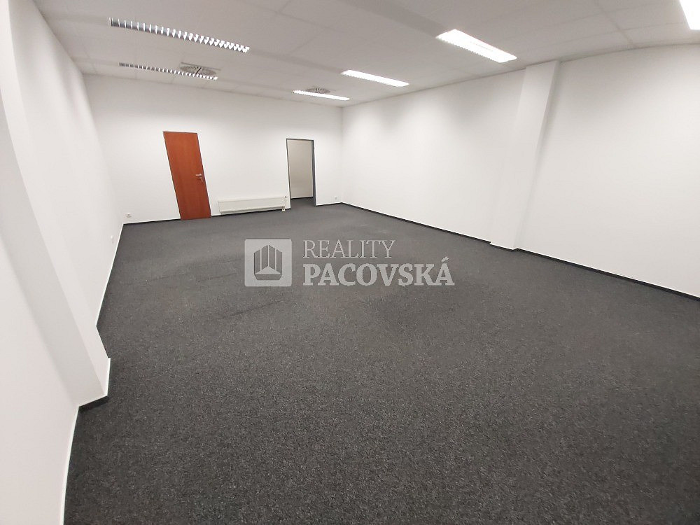 Pronájem kanceláře 62 m² – fotografie 4