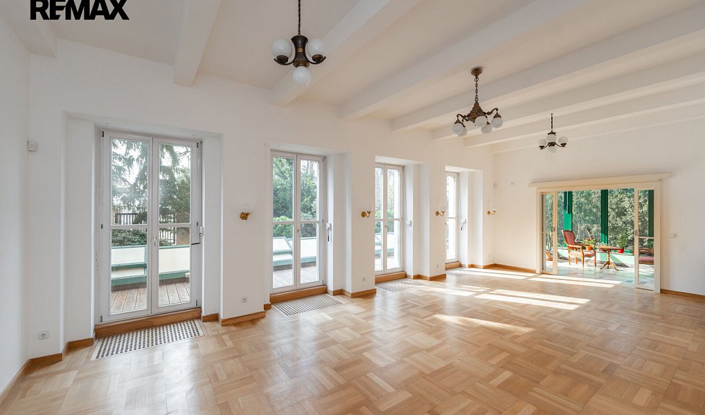 Prodej komerčního objektu (jiného typu) 675 m², Čelákovice – náhled fotky 11