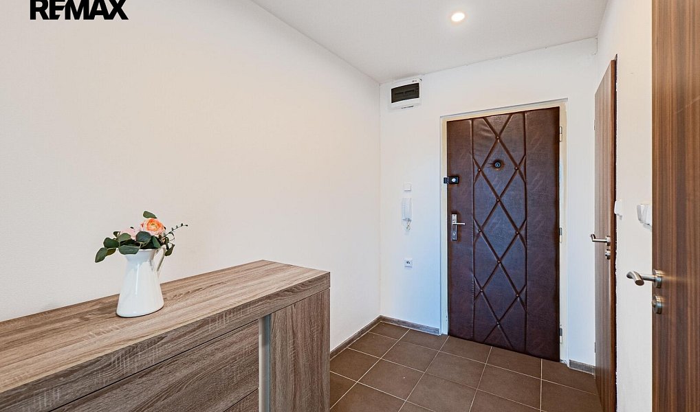 Prodej bytu 2+kk 45 m², Praha – náhled fotky 12