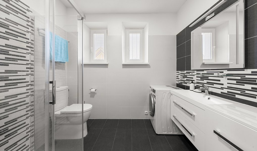 Prodej domu 243 m², Kuřim – náhled fotky 3