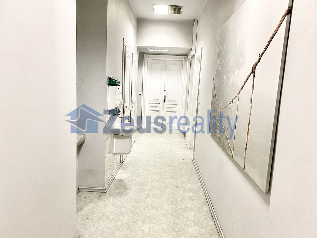 Pronájem obchodních prostor 27 m² — photo 4