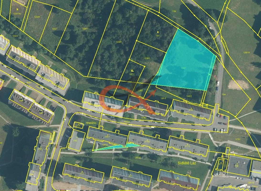 Prodej stavebního pozemku Rožnov pod Radhoštěm – pohled 2