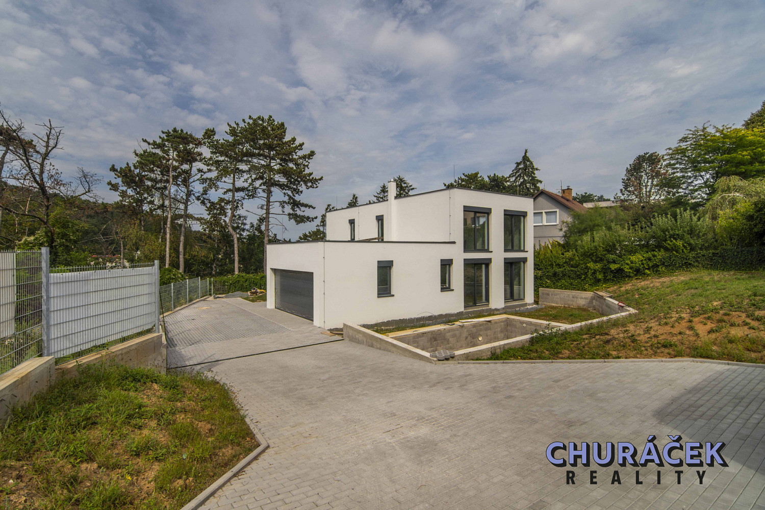 Prodej domu 280 m² s pozemkem 1 262 m²