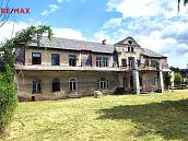 Prodej domu 420m2 s pozemkem 2411m2