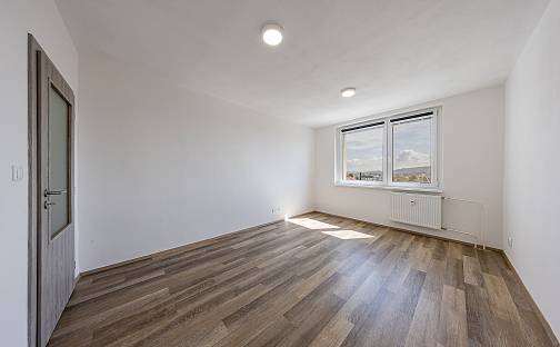 Pronájem bytu 1+kk 27 m², Uherské Hradiště
