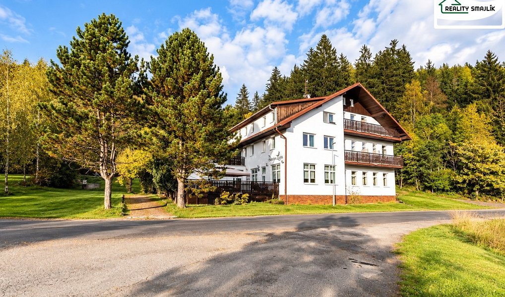 Prodej komerčního prostoru, 1015 m², Karlovy Vary, Smolné Pece