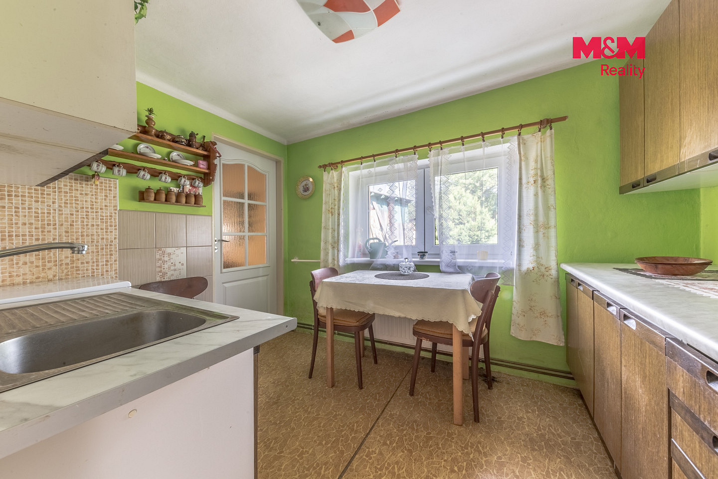 Prodej domu 100 m² s pozemkem 653 m² — photo 3