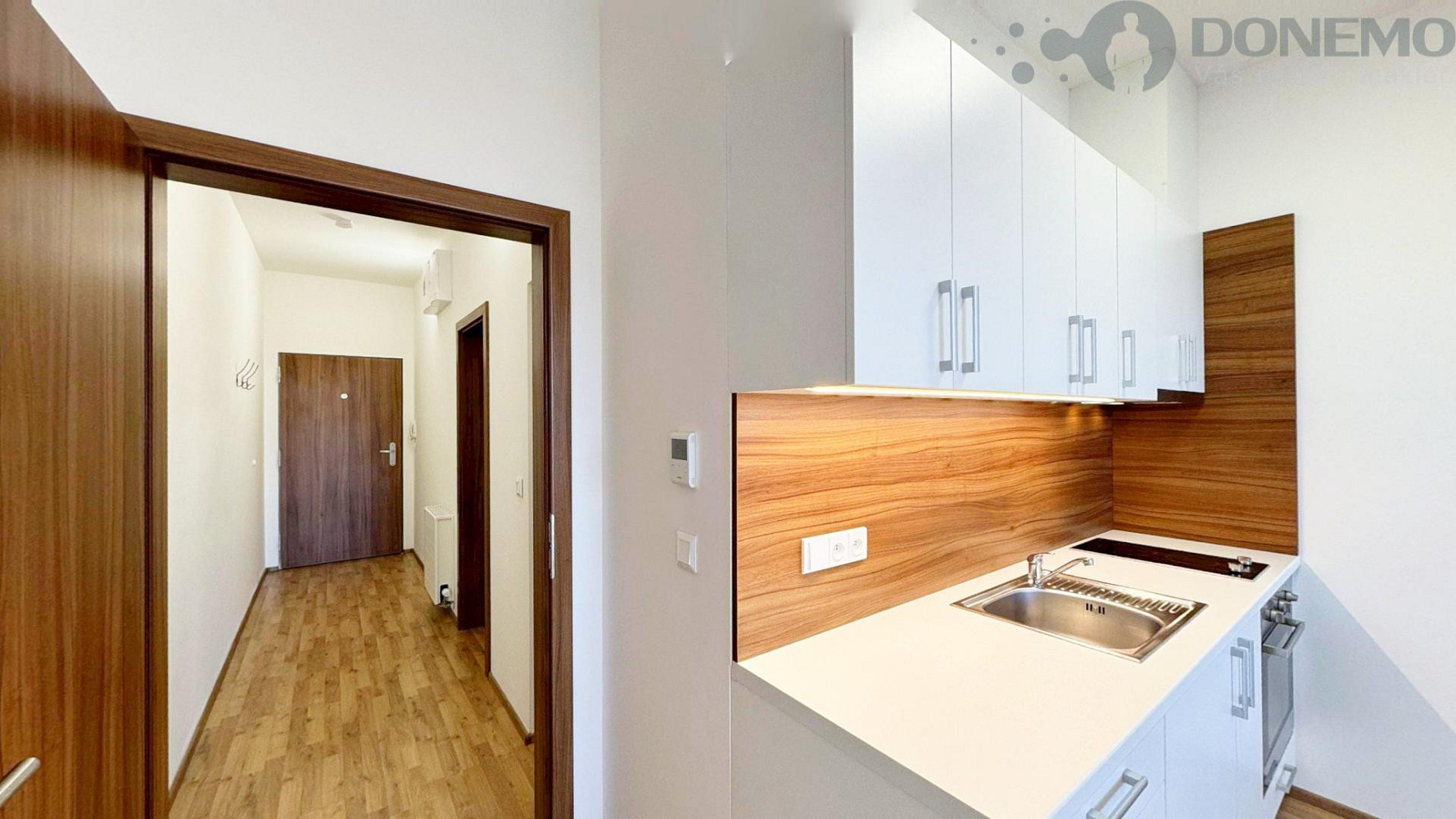 Pronájem bytu 1+kk 34 m² – fotografie 3