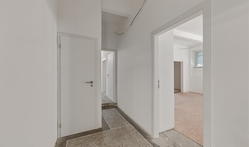 Prodej obchodních prostor 67 m², Praha – náhled fotky 9