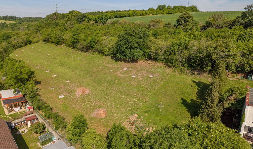 Prodej komerčního pozemku 3 598 m², Vonoklasy – náhled fotky 7