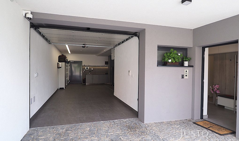 Prodej domu 173 m² s pozemkem 465 m², Písek – náhled fotky 30