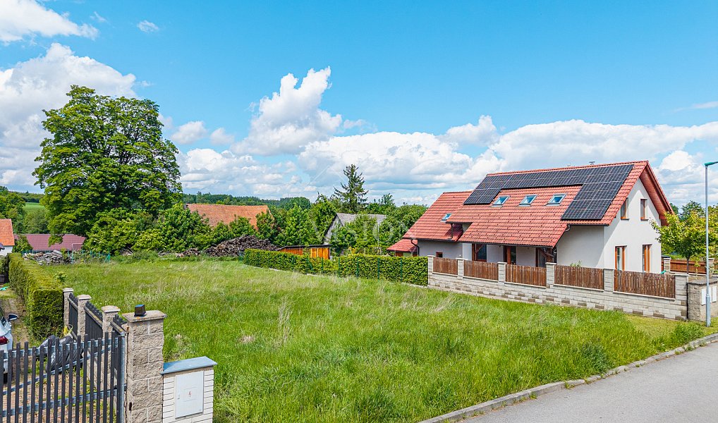 Prodej stavebního pozemku 893 m², Obrataň – náhled fotky 3