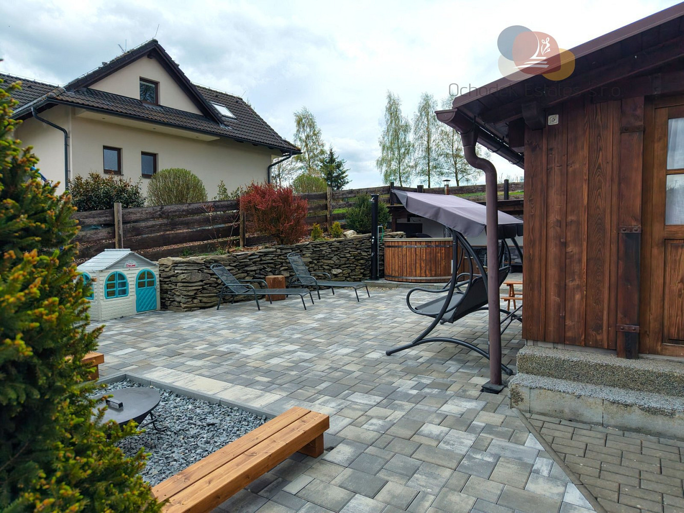 Prodej domu 200 m² s pozemkem 567 m² — photo 3