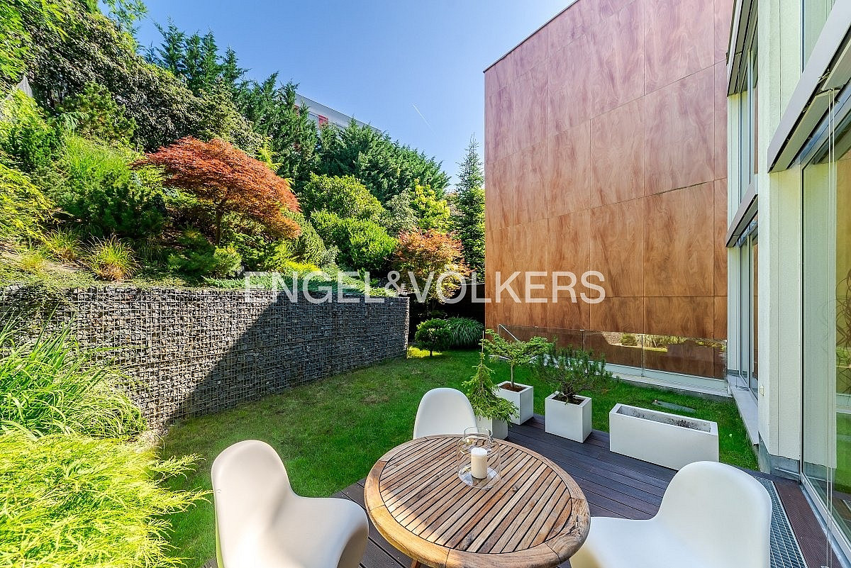 Prodej domu 300 m² s pozemkem 388 m² – fotografie 5