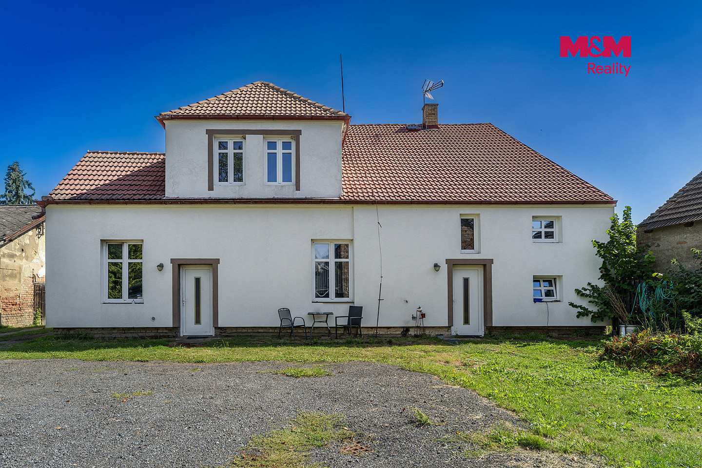 Prodej domu 239 m² s pozemkem 1 360 m² – fotografie 4