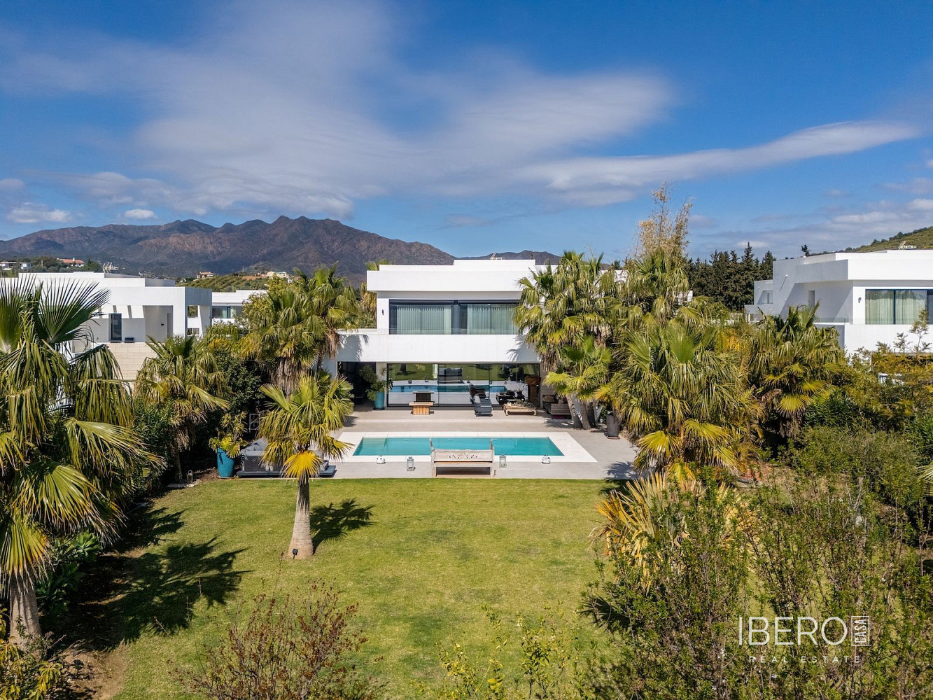 Prodej domu 538 m² s pozemkem 1 349 m² - Vista 4
