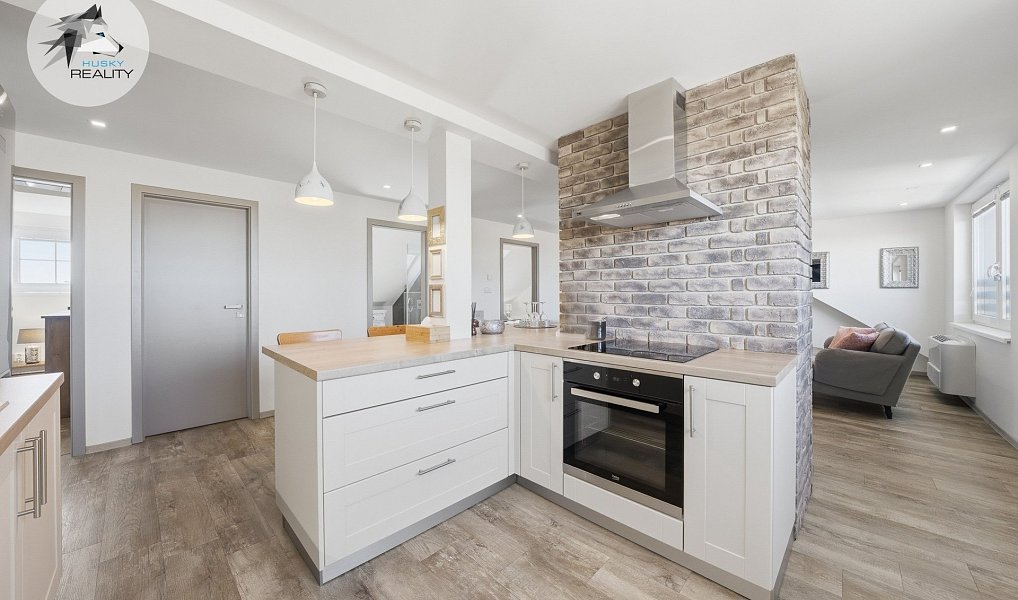 Prodej ubytovacího objektu 319 m², Valtice – náhled fotky 12