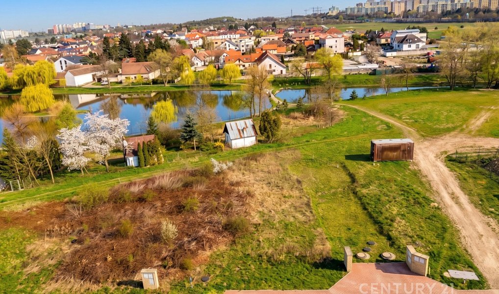 Prodej stavebního pozemku 608 m², Praha – náhled fotky 2
